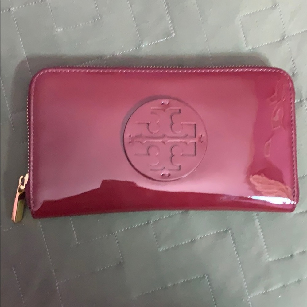Tory Burch Wallet - ORIGINAL LISTING DID NOT SELL